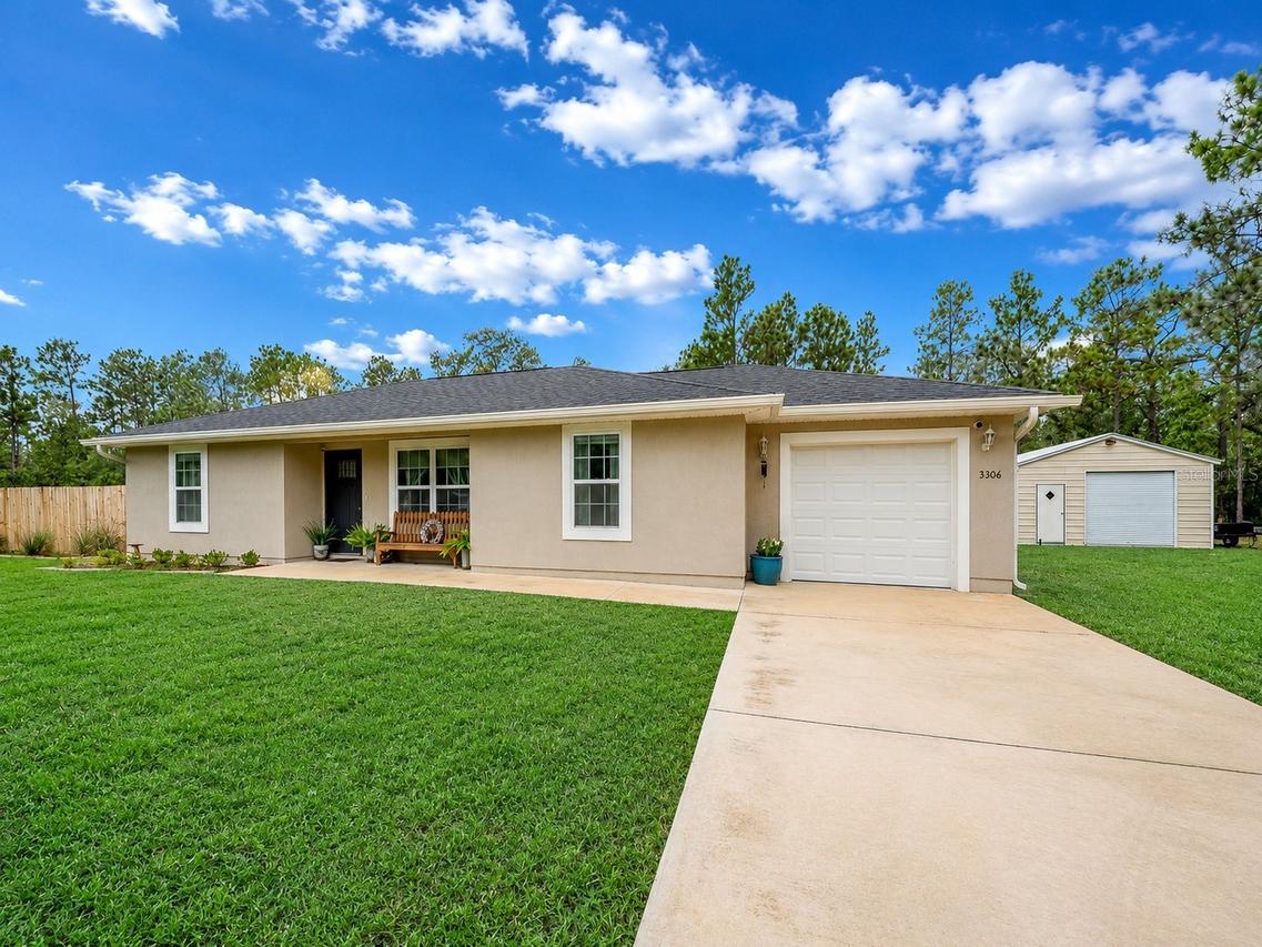 3306 NW Ridgewood Rd., Dunnellon, FL 34431