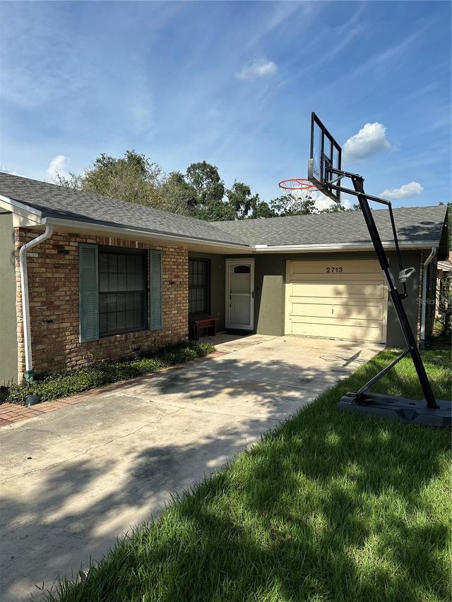2713 Beacon St., Eustis, FL 32726