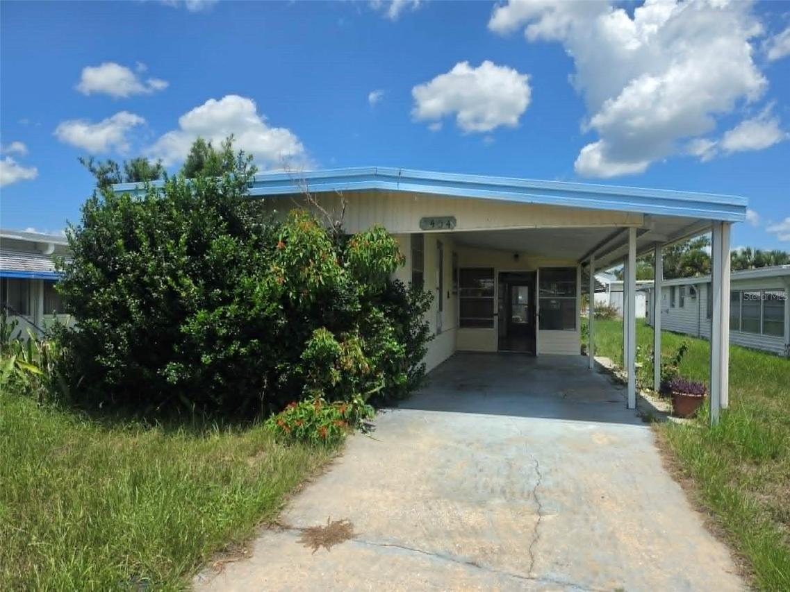 1404 Highland Ave., Tavares, FL 32778