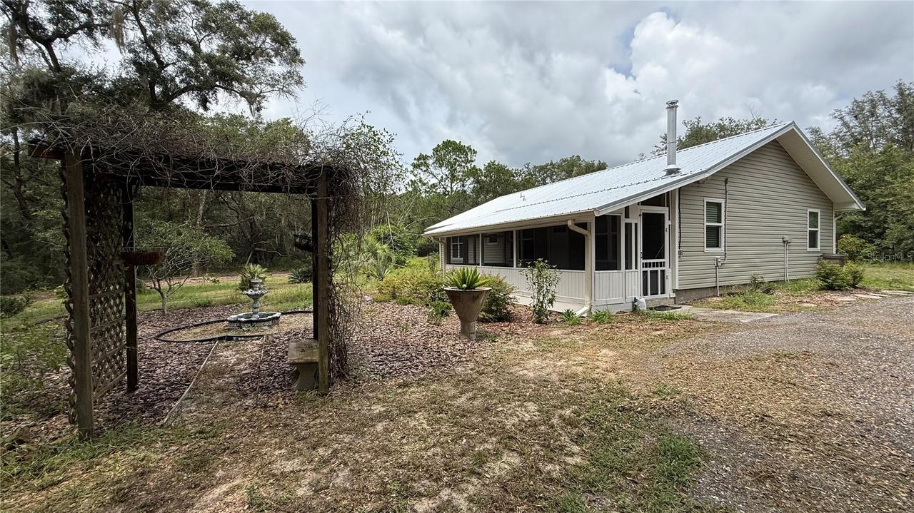1520 Baden Powell Rd., Hawthorne, FL 32640