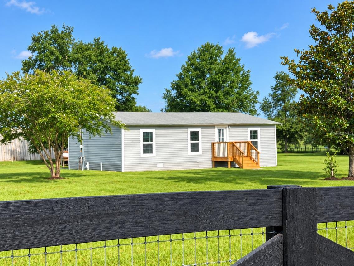 13991 NE 10th St., Williston, FL 32696