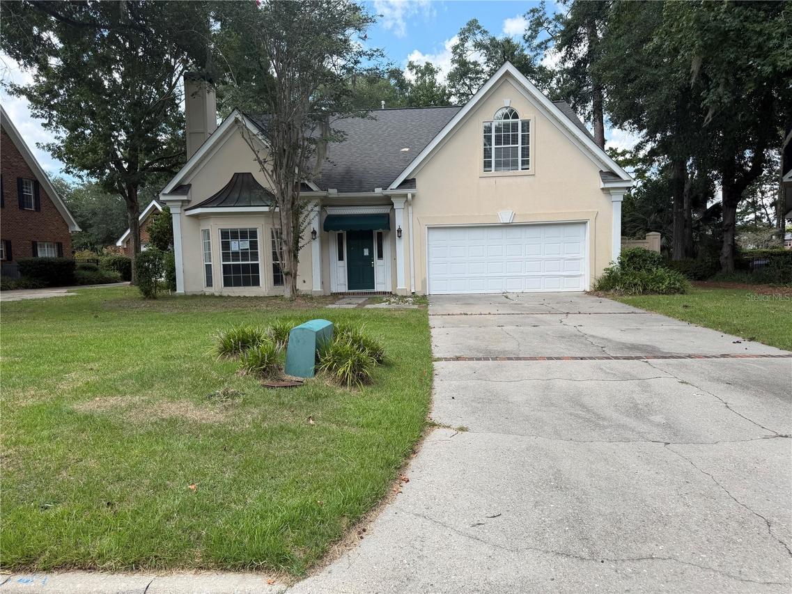 916 Hillcrest Ct., Tallahassee, FL 32308