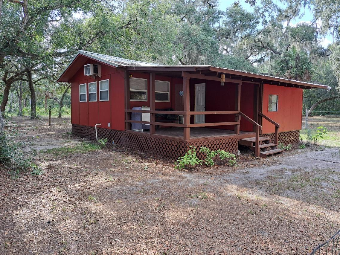 17010 SE 95th St Rd, Ocklawaha, FL 32179