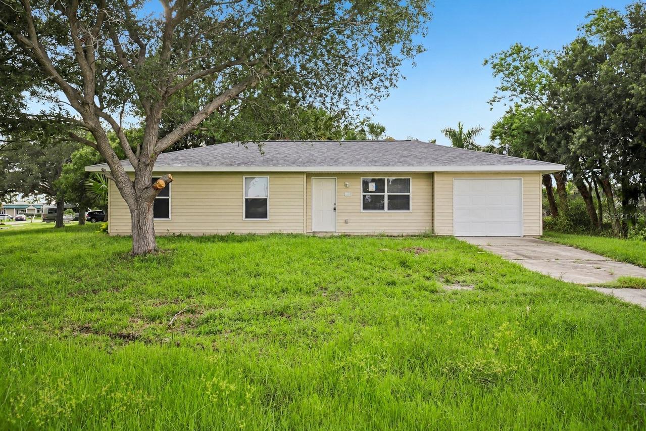 1975 Narranja St., Punta Gorda, FL 33950