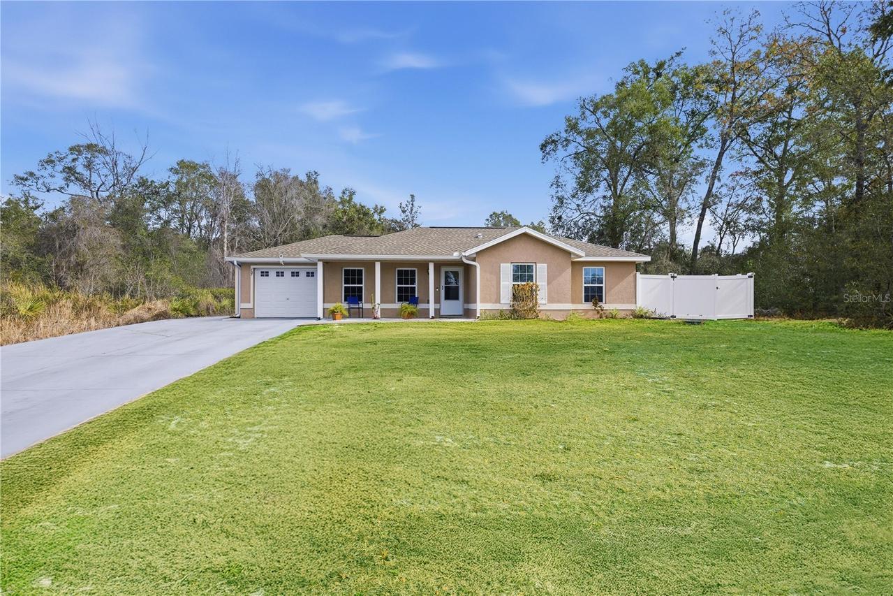 157 Spruce Rd., Ocala, FL 34472