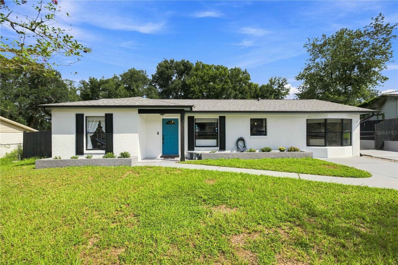11615 SE 129th Ln., Ocklawaha, FL 32179