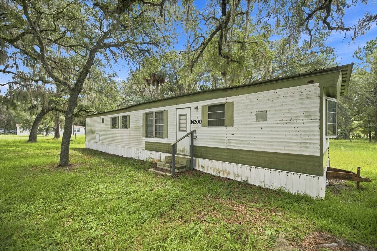 14200 NE 165th St., Fort Mc Coy, FL 32134