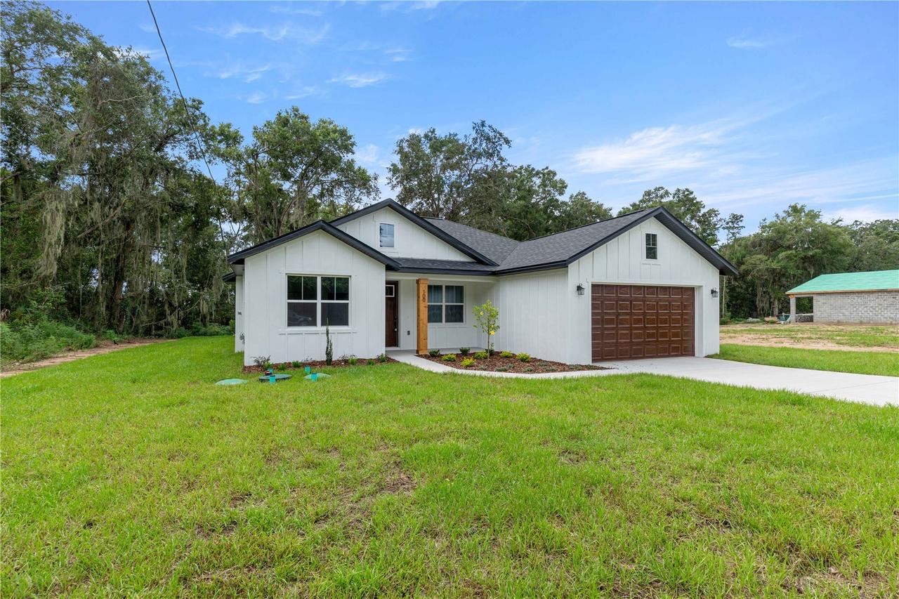 100 Willow Rd, Ocala, FL 34472
