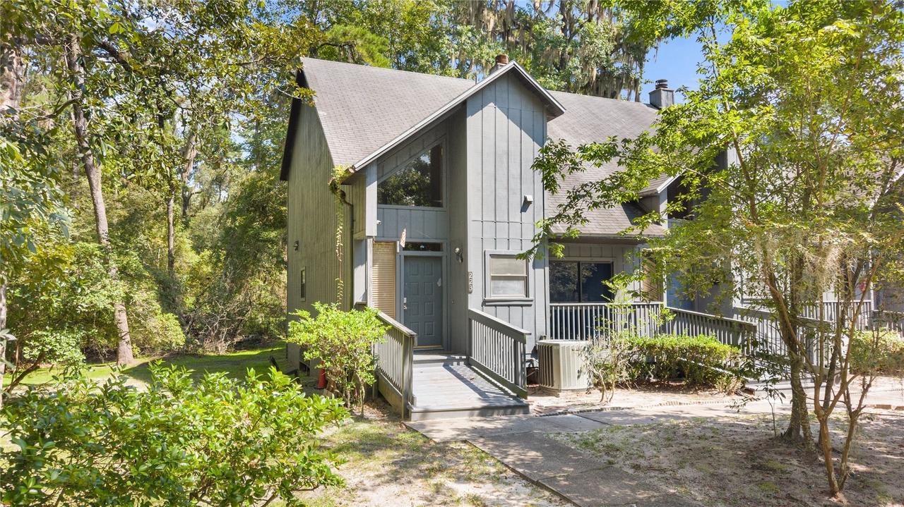 223 NW 34th St., Gainesville, FL 32607