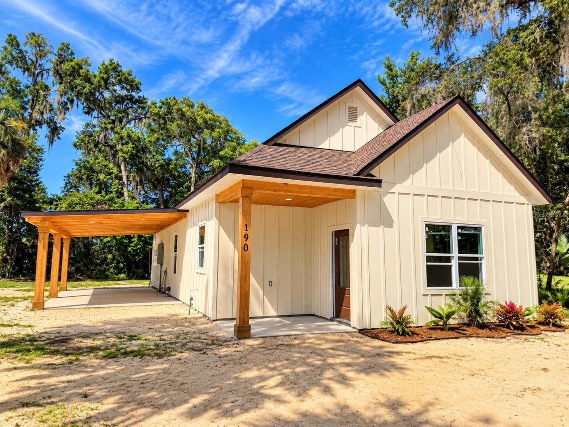 190 NW 2nd St., Williston, FL 32696