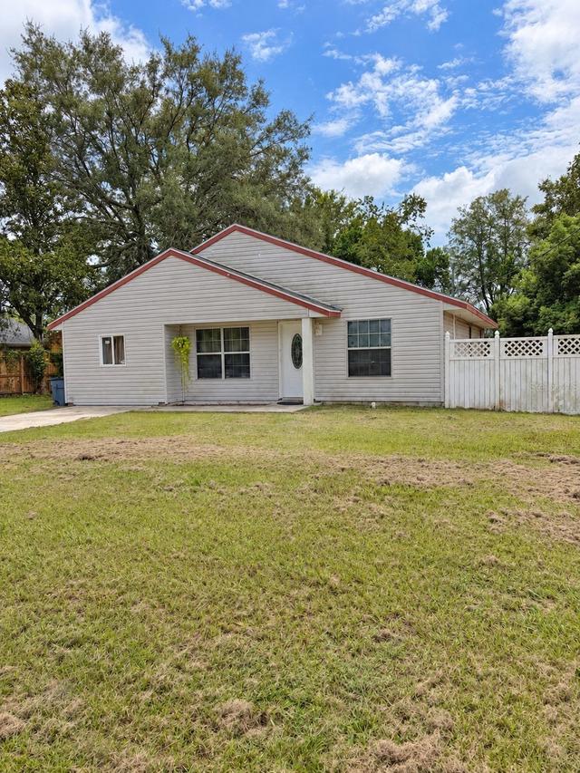21668 SW Honeysuckle St., Dunnellon, FL 34431