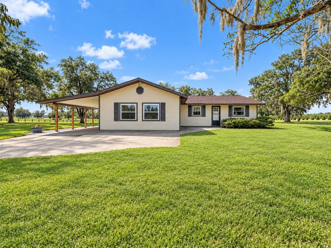 17490 SE 60th St., Morriston, FL 32668