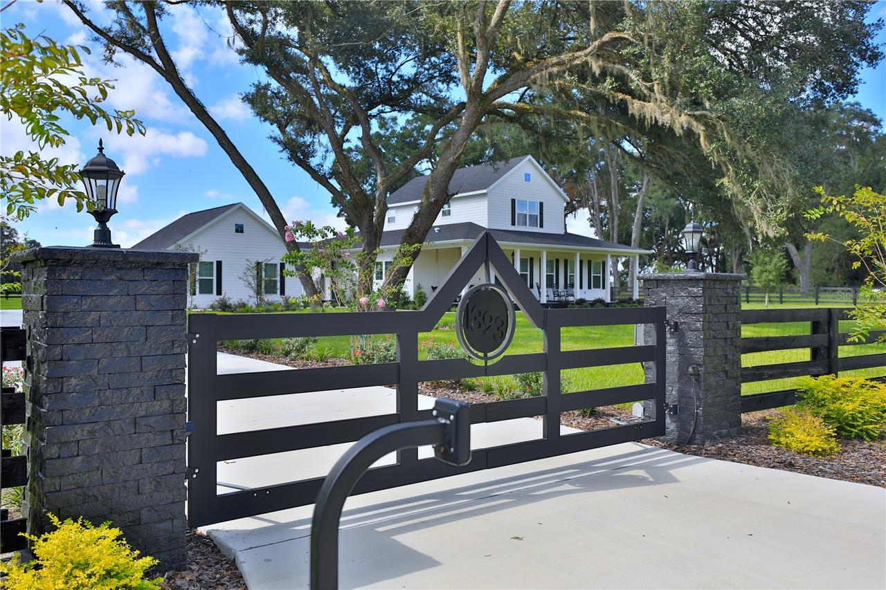 1393 Oxford Preserve Trl, Oxford, FL 34484