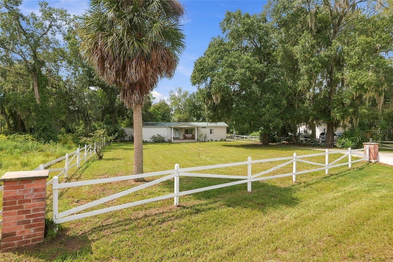 17490 SE 24th Lane Rd., Silver Springs, FL 34488