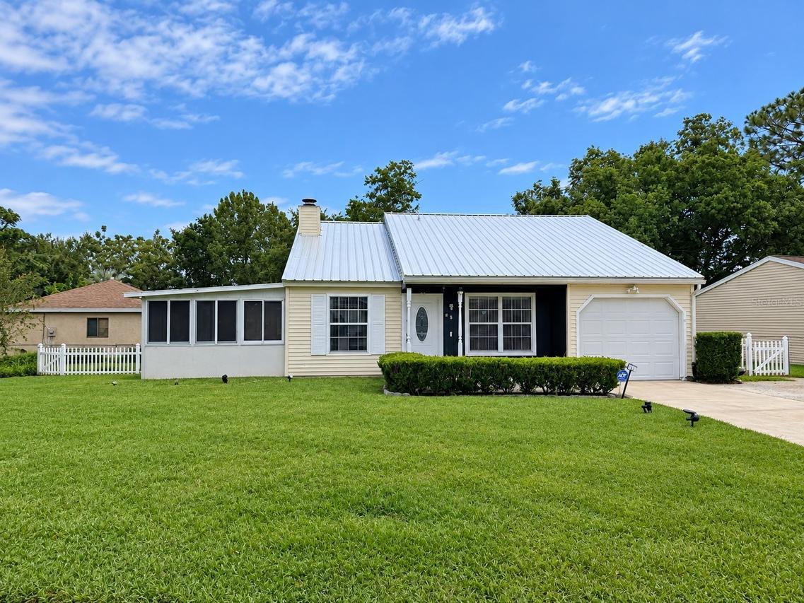 25 Spring Loop Cir., Ocala, FL 34472
