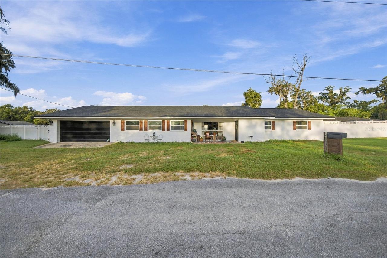 2412 NE 11th Ct., Ocala, FL 34470