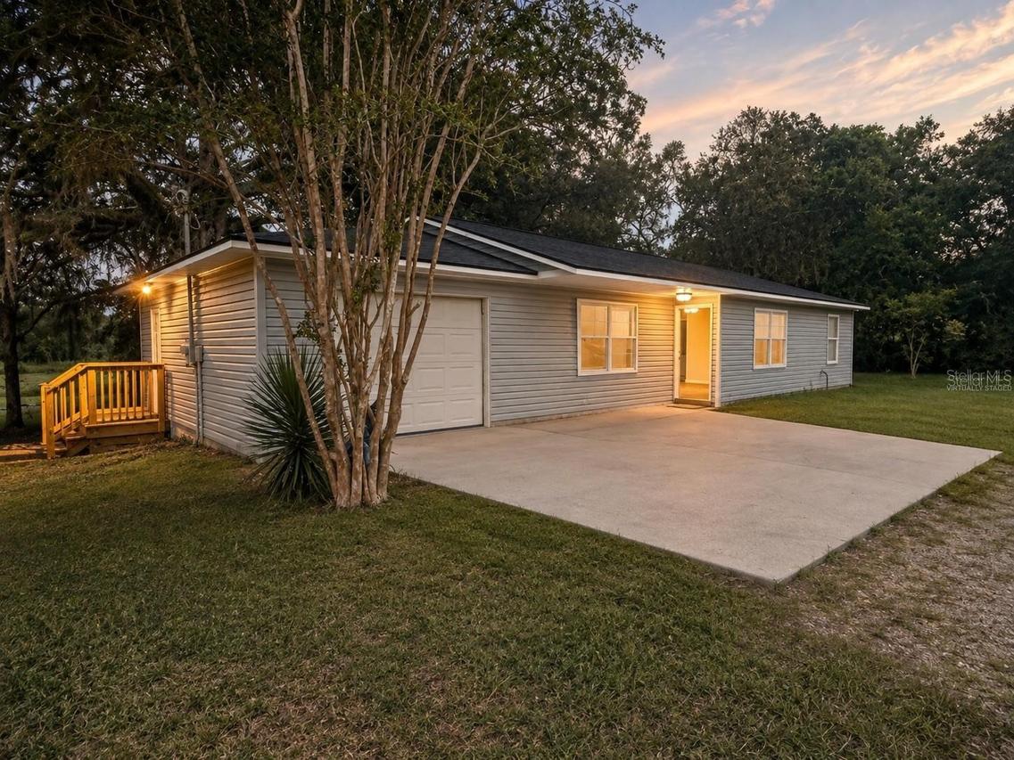 8577 NE 157th Ct., Silver Springs, FL 34488