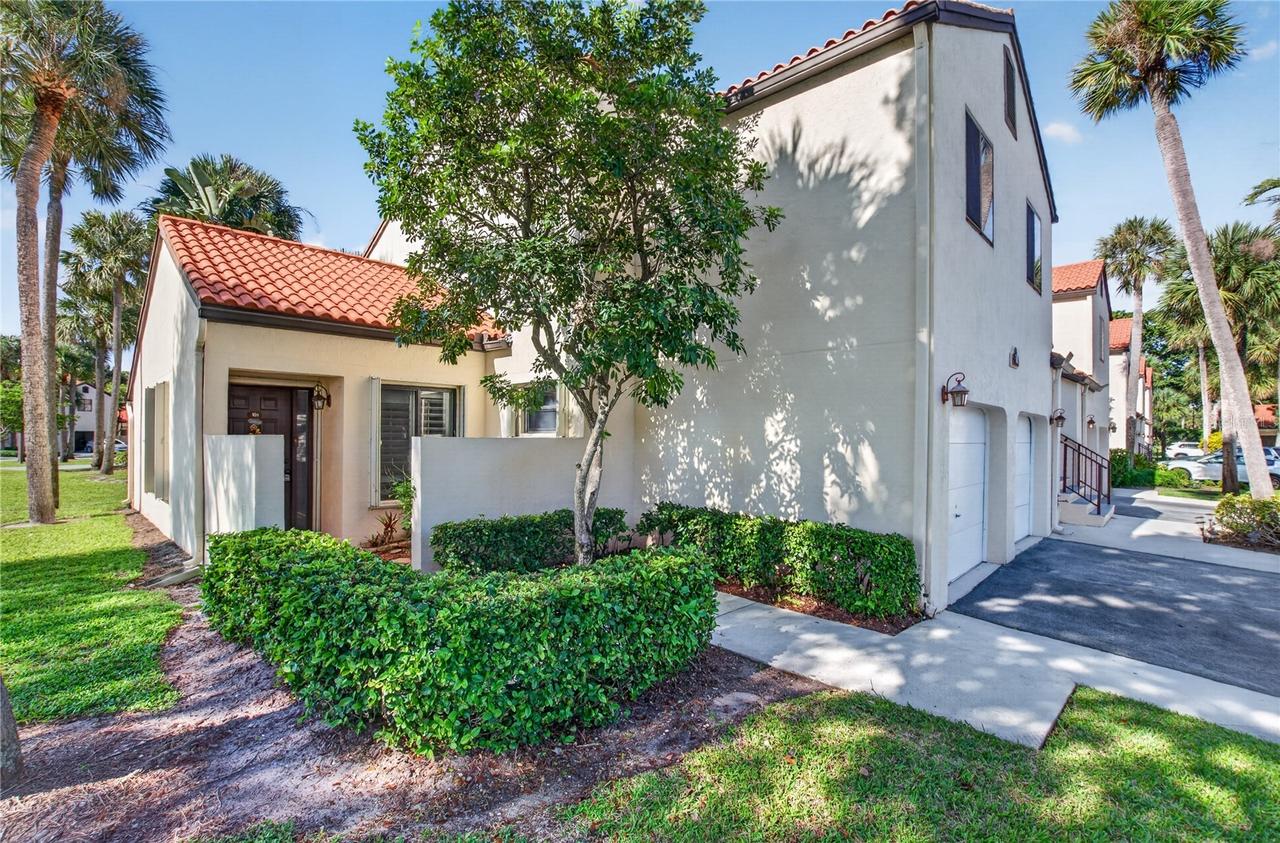 10 VÍa De Casas Sur #101, Boynton Beach, FL 33426