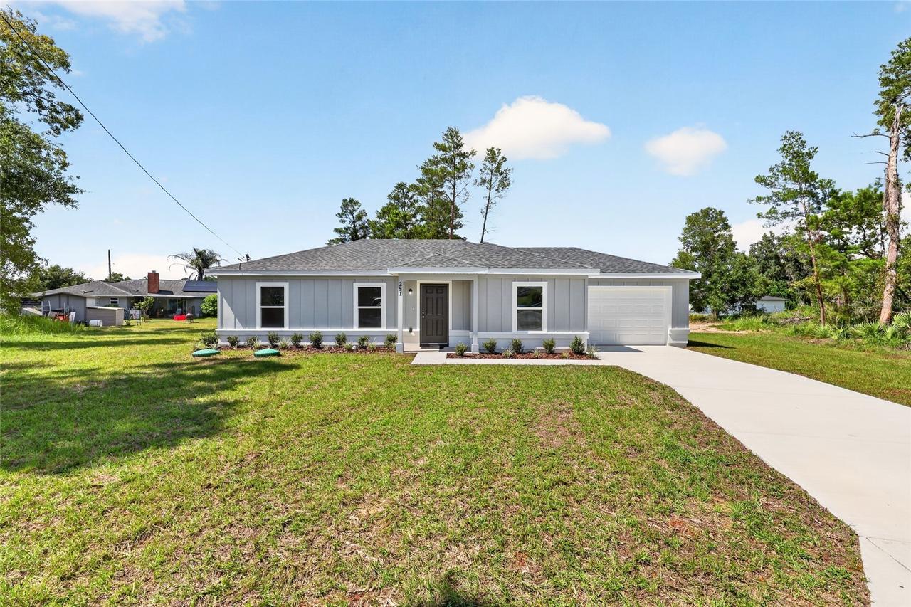 251 Oak Cir., Ocala, FL 34472
