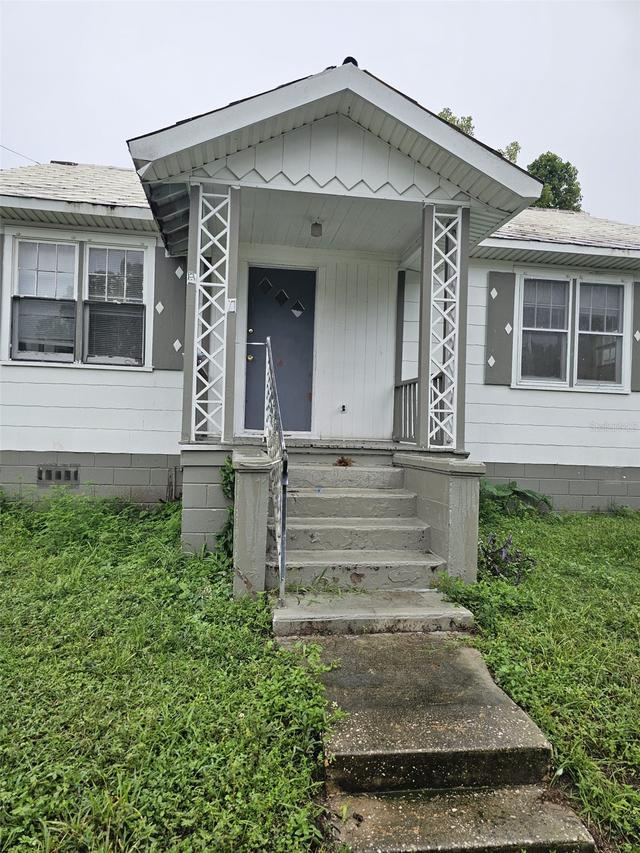 609 NE 8th Ave., Ocala, FL 34470