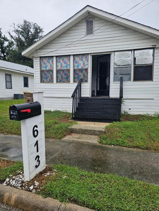 613 NE 8th Ave., Ocala, FL 34470