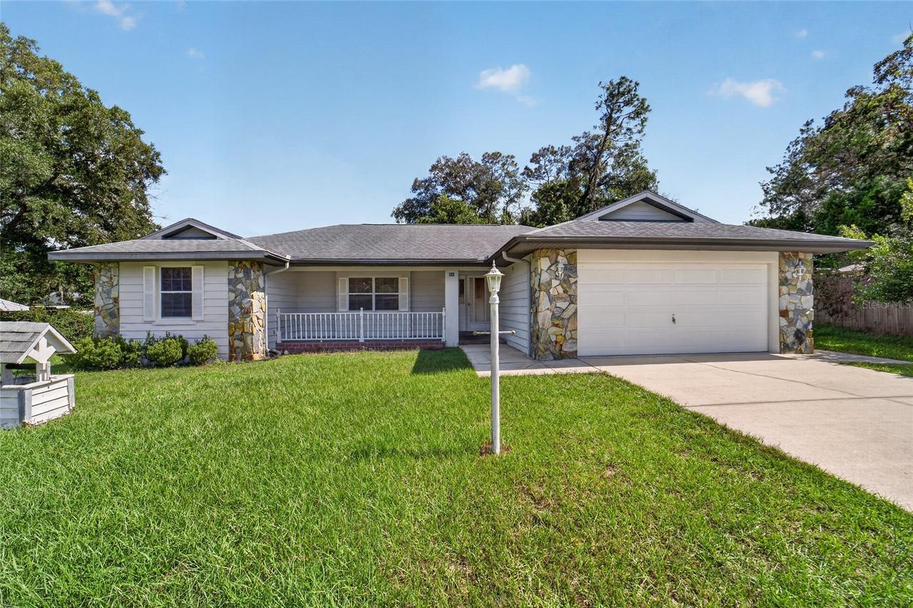936 Maple Ave., Inverness, FL 34452