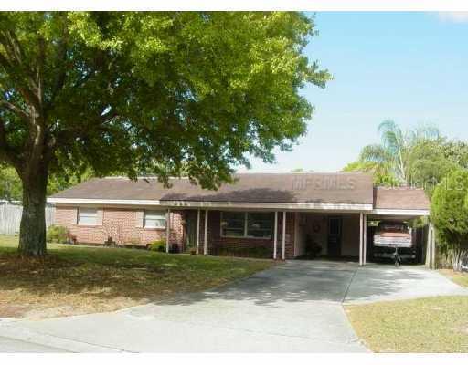 851 Casselberry Dr., Lake Wales, FL 33853