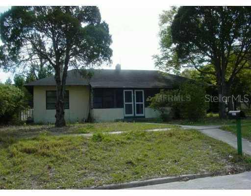 511 9th St., Lake Wales, FL 33853