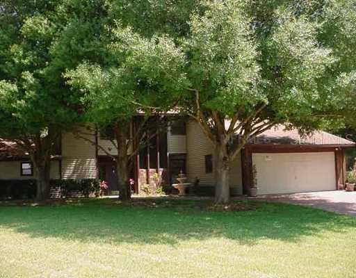 11 Bogey Dr., Winter Haven, FL 33881