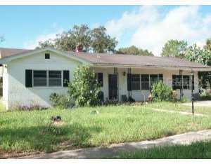 111 E Bay St., Davenport, FL 33837