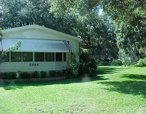 5894 Fox Haven Dr., Winter Haven, FL 33884