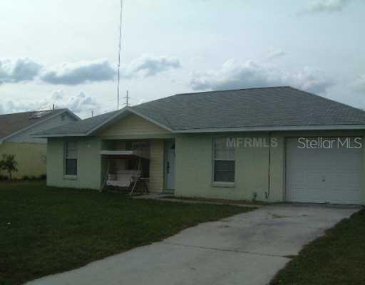 1742 Sandalwood Cir., Winter Haven, FL 33880