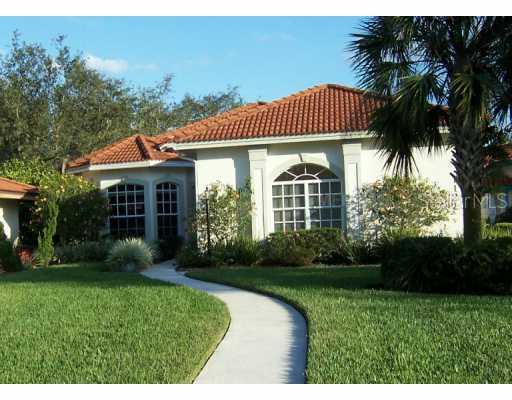 1121 Shoreline Ln., Winter Haven, FL 33884
