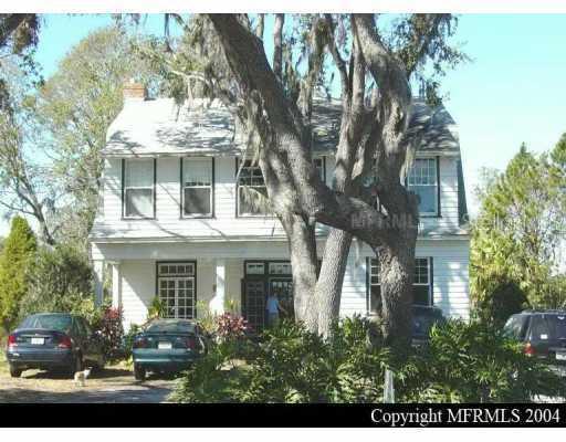 1801 11th St., Winter Haven, FL 33881