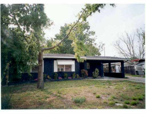 709 25th St., Winter Haven, FL 33881