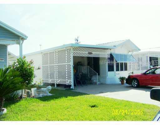 422 Pansy St., Davenport, FL 33837