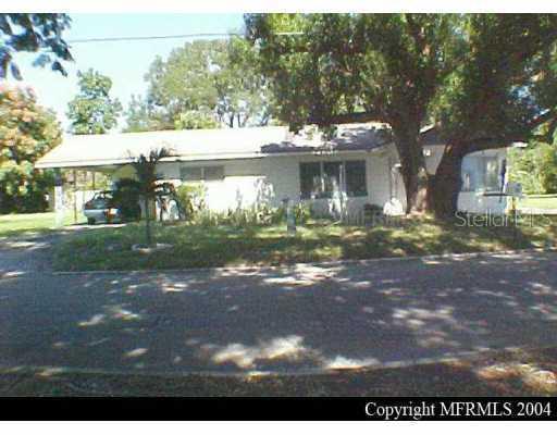 2211 Avenue D, Winter Haven, FL 33880