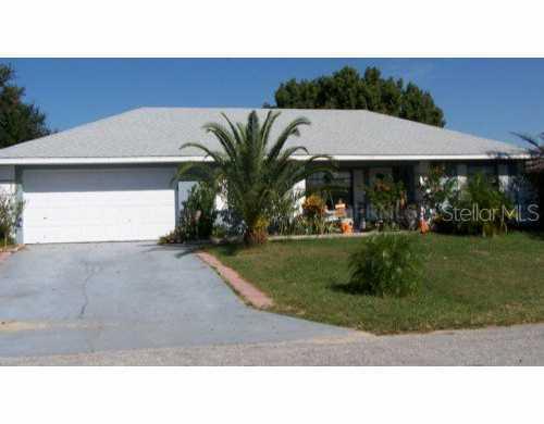 923 Hillgrove Ln., Auburndale, FL 33823