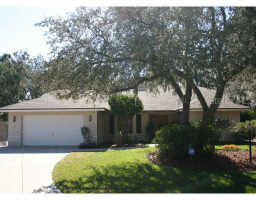 157 Homewood Ct., Winter Haven, FL 33880