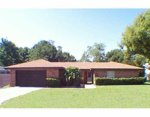1237 Keystone Ct., Auburndale, FL 33823