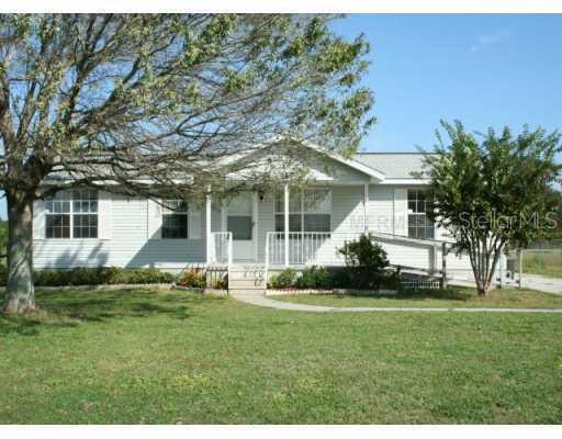 317 Thornhill Estates Ct., Winter Haven, FL 33880