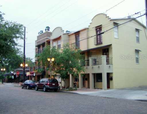 818 E Washington St., Orlando, FL 32801