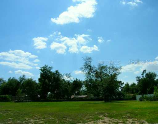 49 Pine Forest Dr., Haines City, FL 33845