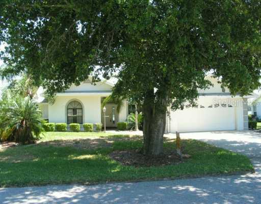 562 Somerset Dr., Auburndale, FL 33823