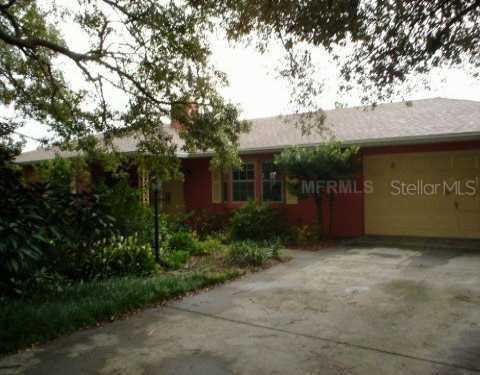 882 Redwood Way, Lake Wales, FL 33898