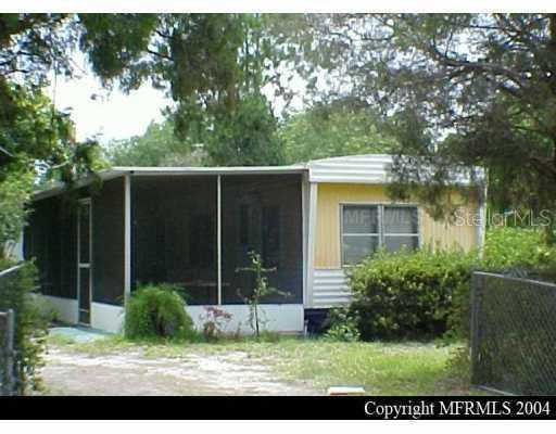 213 Kaylor Dr., Auburndale, FL 33823