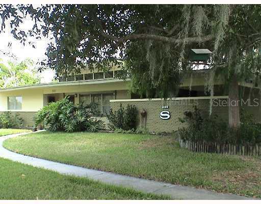 904 Avenue M, Winter Haven, FL 33880