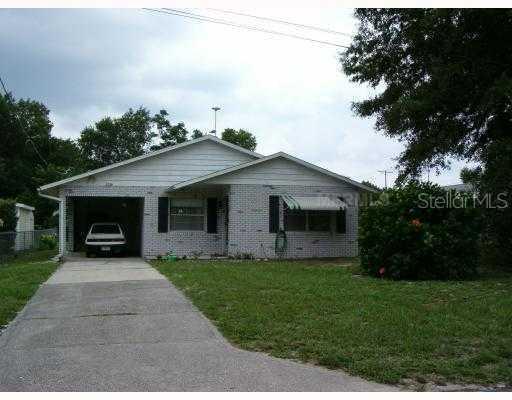 2750 Avenue M, Winter Haven, FL 33881