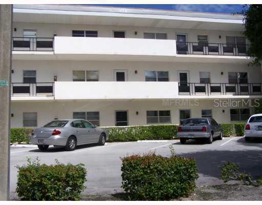 100 El Camino Dr. #111, Winter Haven, FL 33884