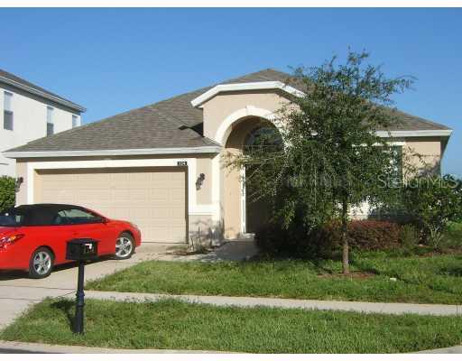 124 Churchill Park Dr., Davenport, FL 33897